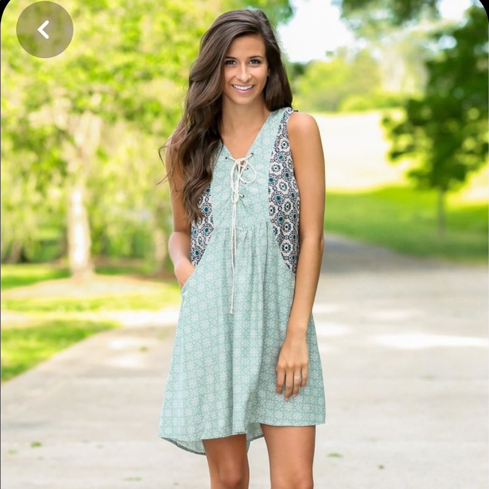 ISO Print dress (or brand name)Red Dress Boutique